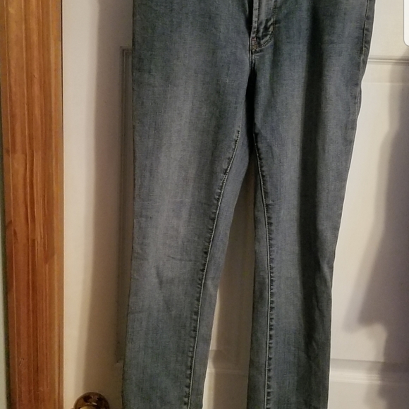 EUC: Halogen mid rise skinny jeans - Picture 2 of 10